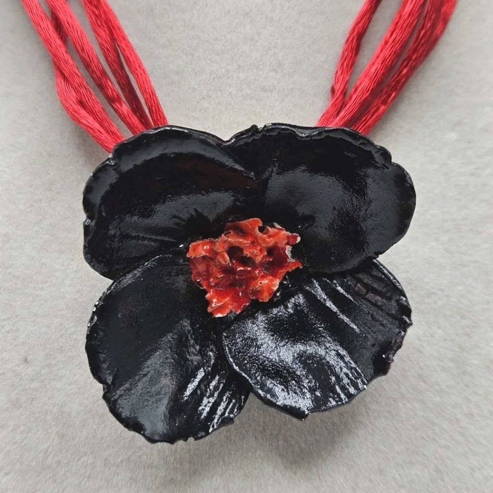 NEW VINTAGE Lisner 3D Poppy Flower Pendant Silk Cord Choker Necklace